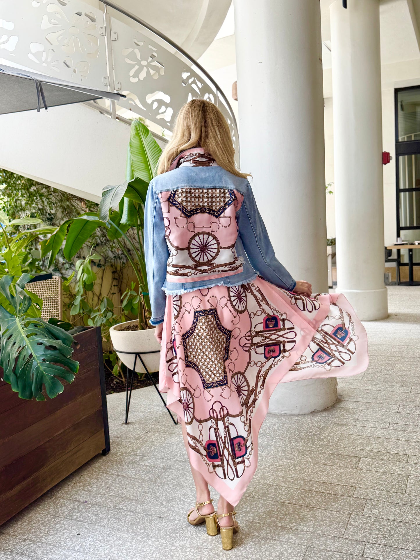 The Light Denim Jacket / Blush Bit