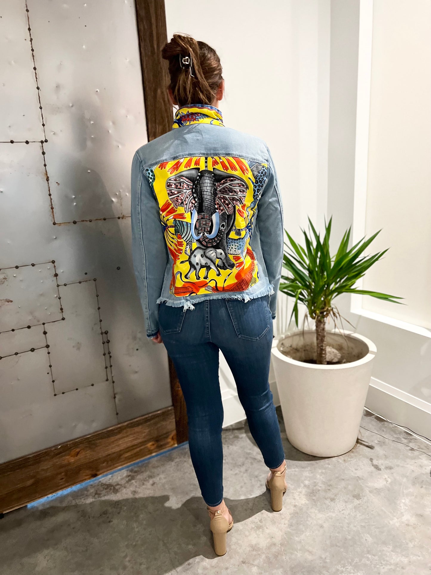 The Light Denim Jacket / Yellow and Blue Elephant