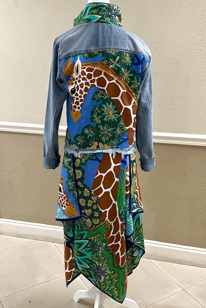 Silk Dress / Giraffe in the Garden