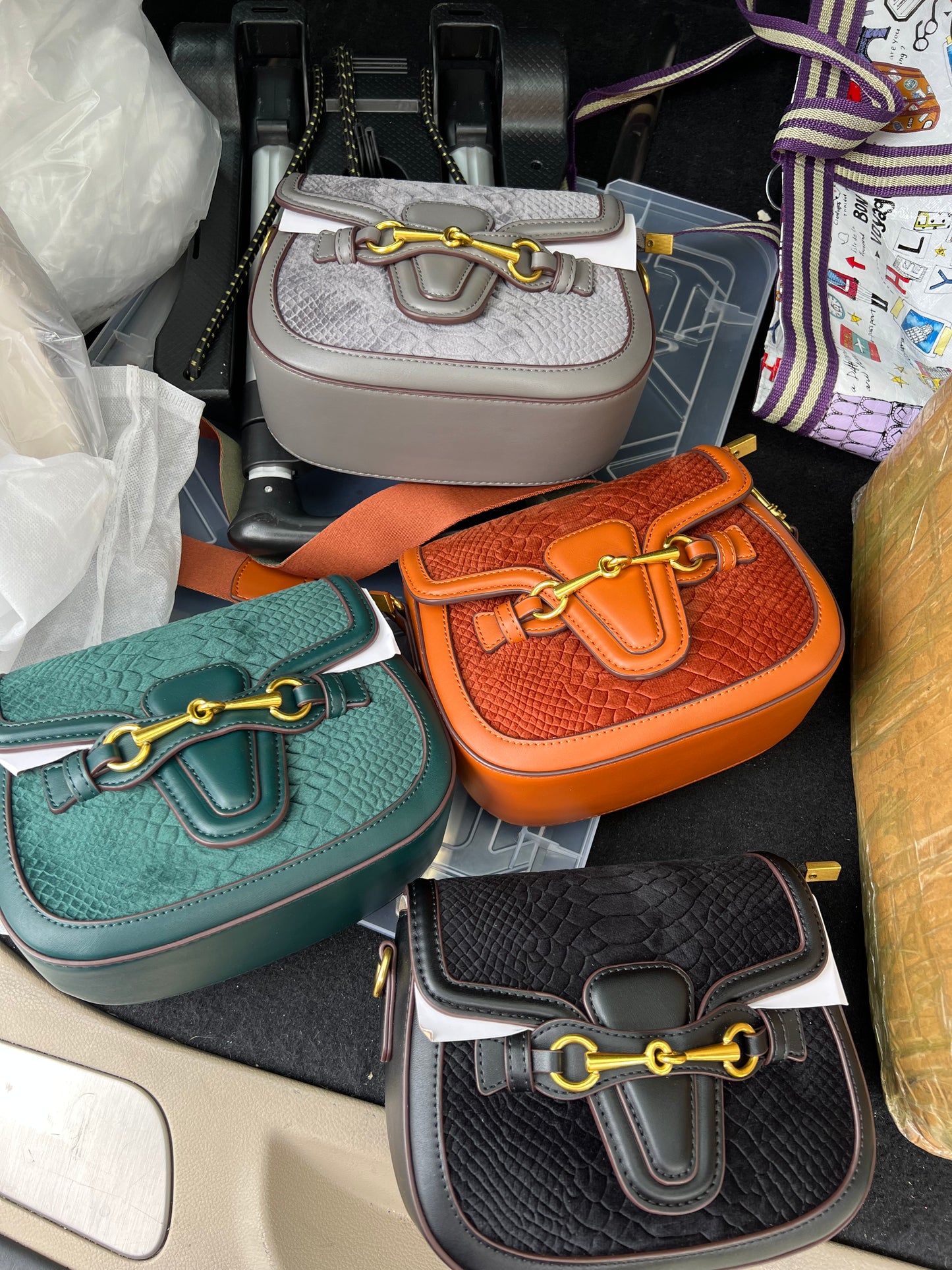 Tryon / Purse Velvet