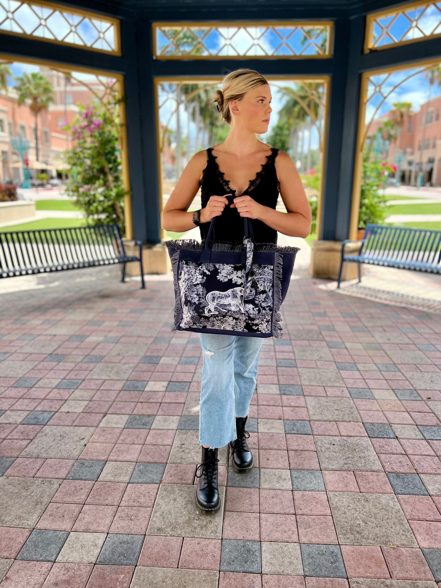 Tote Bag / Navy Toile - Stacy Bradley Design