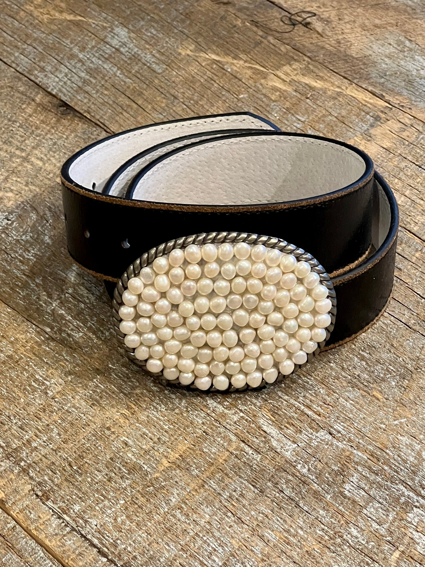 Belt Buckle / White Fresh Water Pearl - Stacy Bradley Design