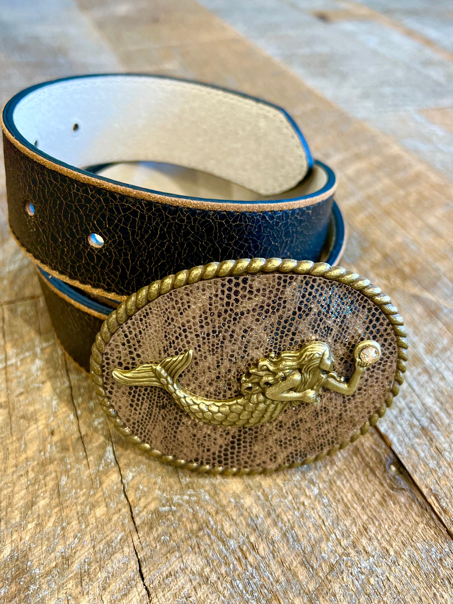 Belt Buckle / Leather Golden Mermaid