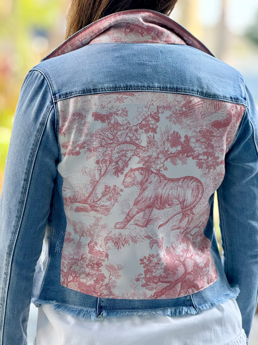 The Light Denim Jacket / Pink Toile