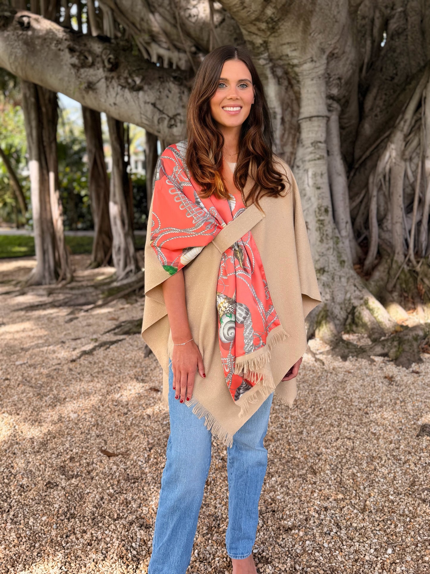 Pull Through Wrap / Beige / Coral Shells