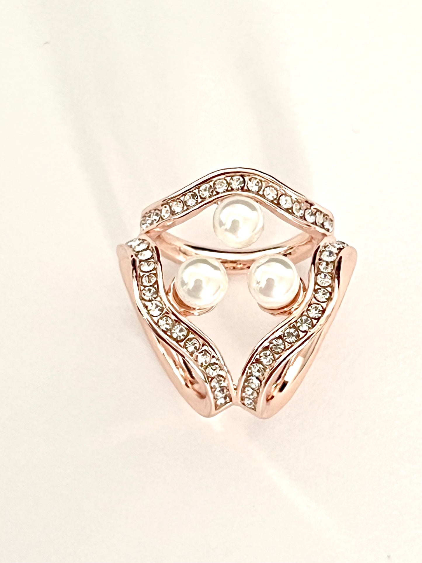 Scarf Ring / Rose Gold Pearl