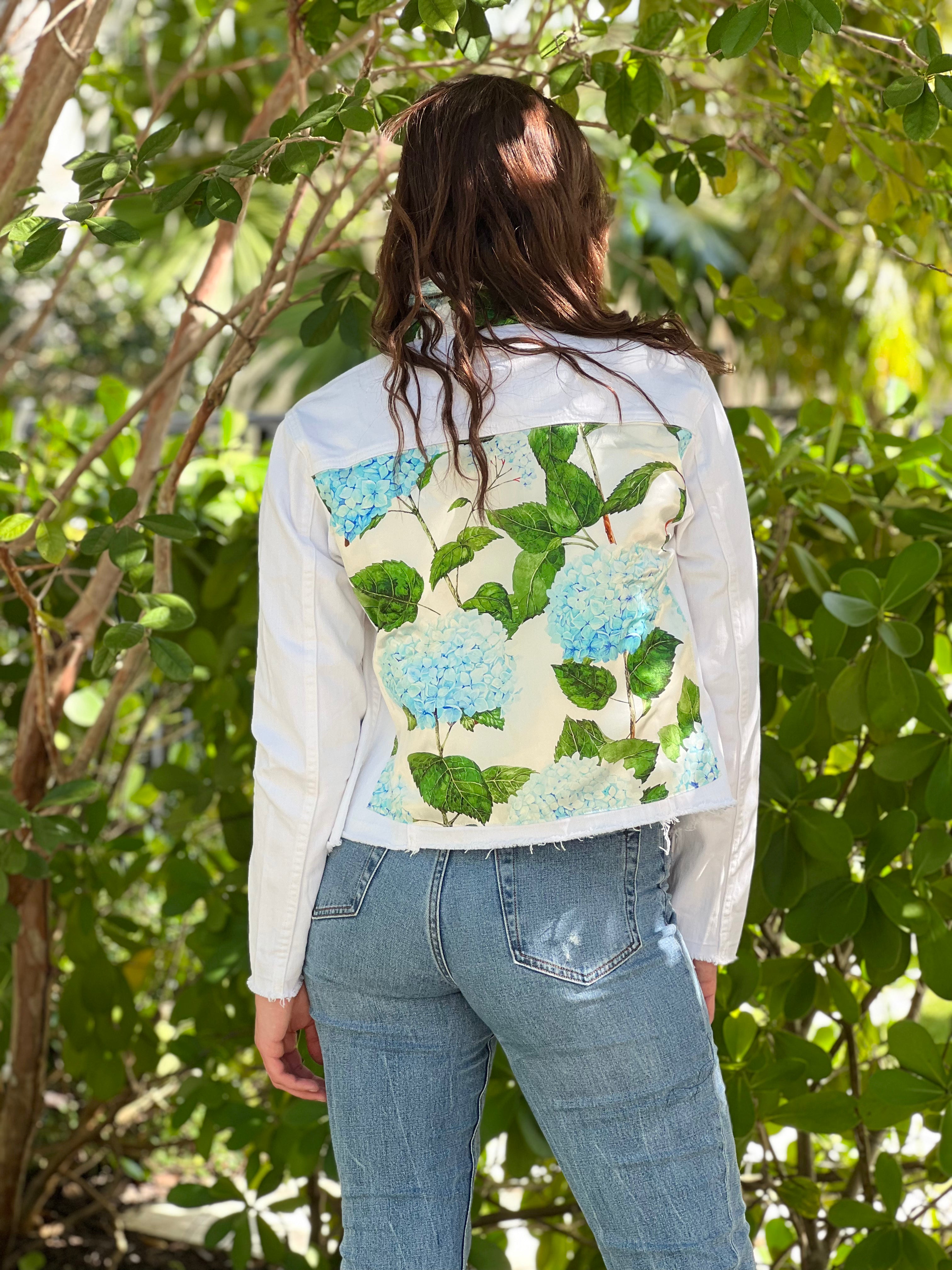 Hydrangea Patterned Jacket The White Denim Jacket / Blue Hydrangea