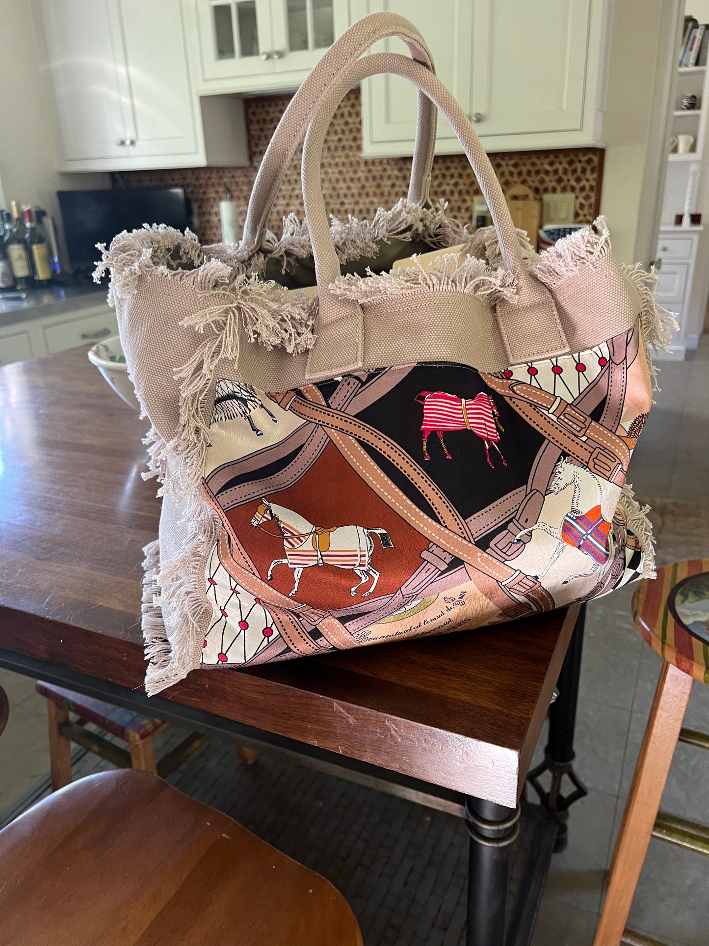 Tote Bag / Light Taupe / Horse with Straps